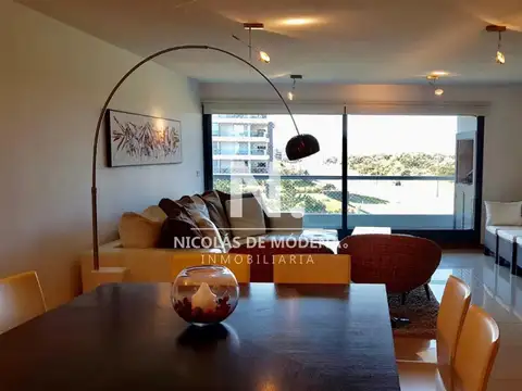 Departamento 4 ambientes con 4 baños