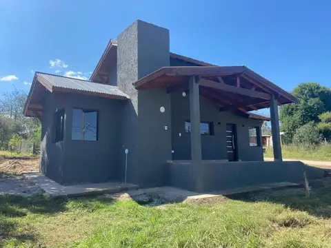 Casa en venta - 2 Dormitorios 1 Baño - Córdoba