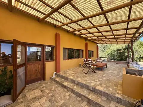Casa en Venta en Villa de las Rosas, USD 275.000