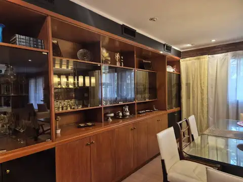 Casa 6 ambientes con 4 baños