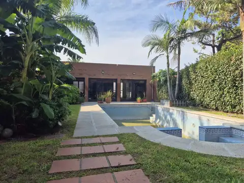 Casa en venta en La Plata Acepta permuta