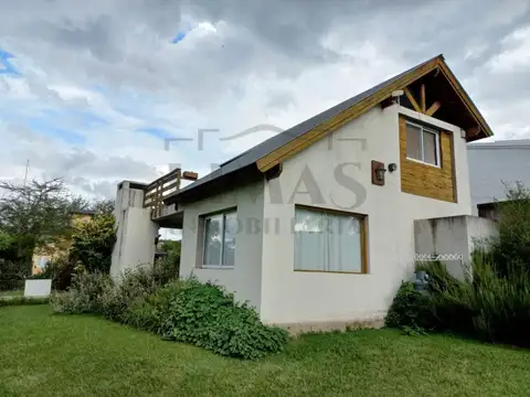 Se vende Casa en excelente zona de Los Reartes