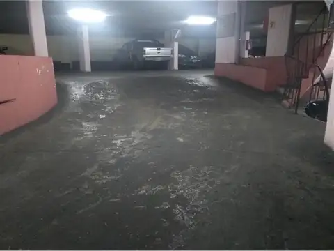 VENTA COCHERA  BARRIO ONCE 1º PISO OPORTUNIDAD