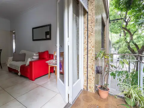 EN VENTA - DEPARTAMENTO DOS DORMITORIOS CON BALCON AL FRENTE - ECHESORTU, ROSARIO.