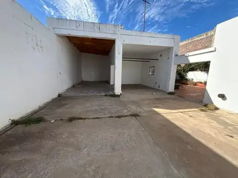 Casa en venta - 3 Dormitorios 1 Baño - San Antonio de Areco