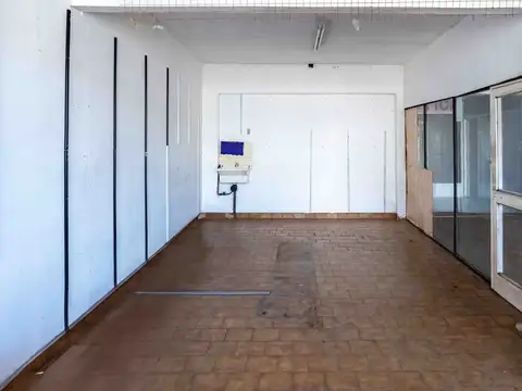 Local en Venta 40 años