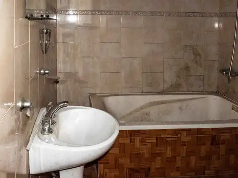 Local en Venta 40 años