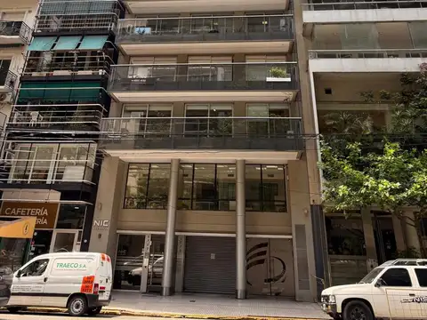 Av Pueyrredon al 1700