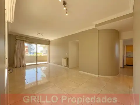 Pico 1627 casi Av. Libertador. Apto crédito. Departamento 3 ambientes. 2 baños. Parrilla y SUM.