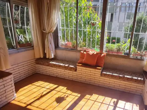 Av. Juan B Justo 9100, Piso PB