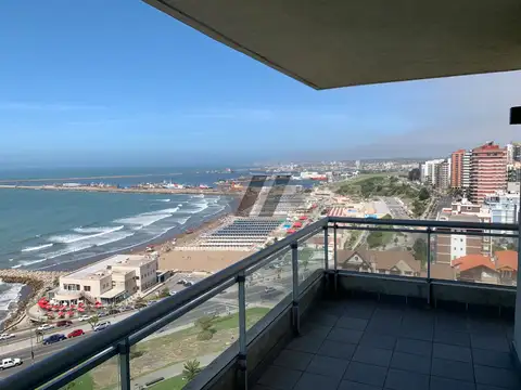 Departamento 5 ambientes con 4 baños