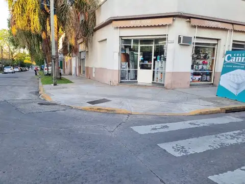 Local en Alquiler en Villa Ballester, $ 2.000.000