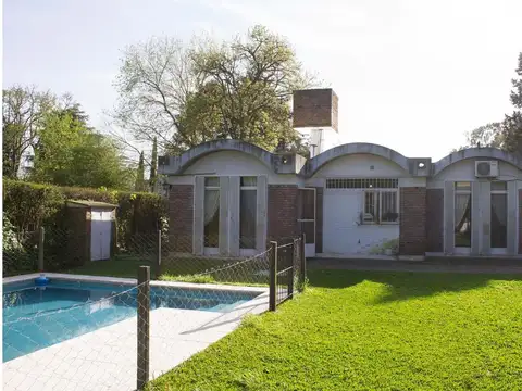 VENDE CASA EN CLUB DE CAMPO "EL MORO"