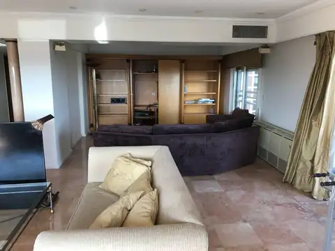 Departamento en Venta de 4 dormitorios