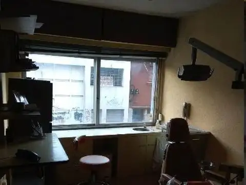 18 DE JULIO 1300, Piso 1