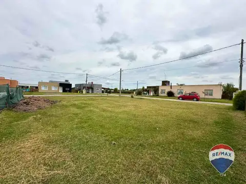 LOTE EN VENTA EN BARRIO PEDREGALES SAN VICENTE