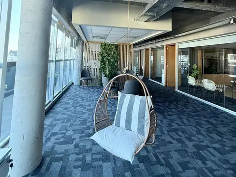 Oficina en Alquiler con 3 cocheras