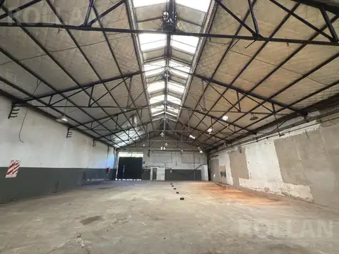 Galpon en Alquiler 15  mts Fondo