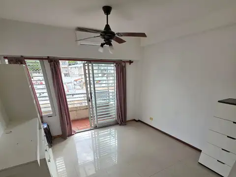 HERMOSO DEPARTAMENTO DE 1 AMB. - CONTRAFRENTE - BALCON - MUY LUMINOSO