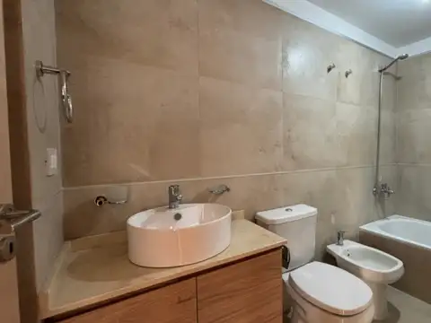 Departamento 3 ambientes con 2 baños