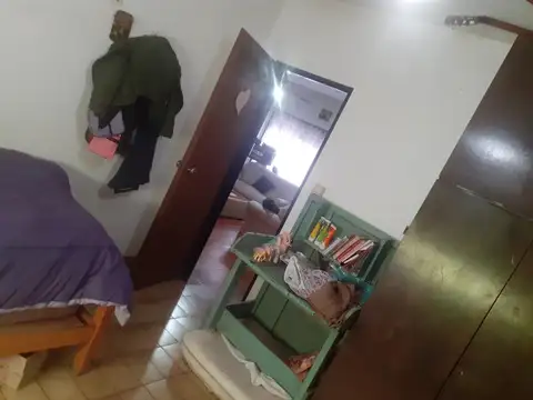 Casa en venta - 2 dormitorios 2 baños - local - patio - 300mts2- Tortuguitas