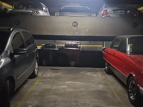 Cochera en Venta Fija