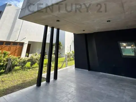 Casa 5 ambientes con 5 baños