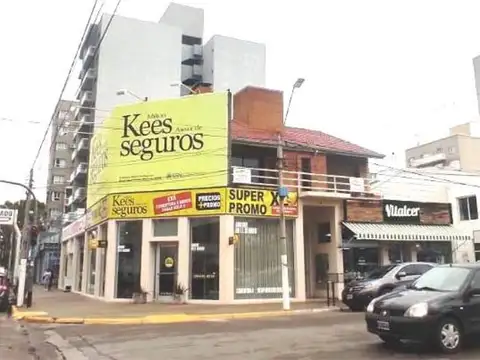 25 de Mayo 500, Piso 1