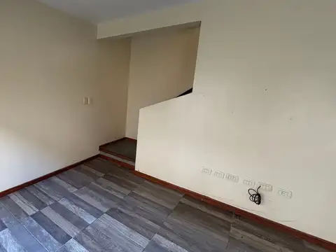 Depto Tipo Casa en Venta 14 años