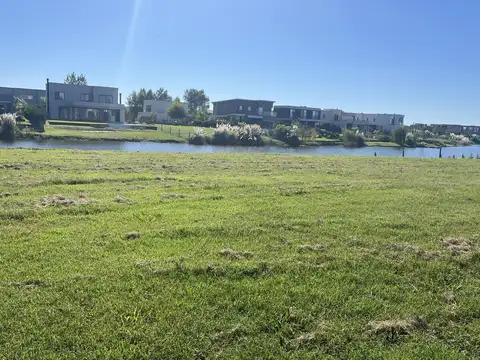 Barrio cerrado El Naudir Lote 460 (a la Laguna)