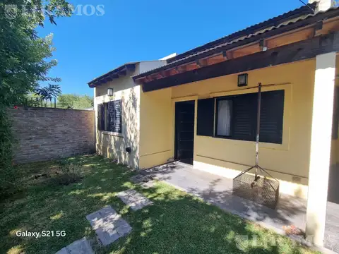 Casa en Venta con 1 cochera