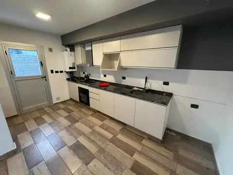Casa 4 ambientes con 3 baños