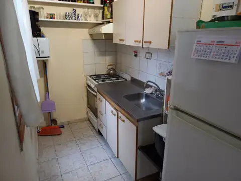 Depto Tipo Casa en Venta en Villa del Parque, USD 84.000