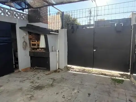 Depto Tipo Casa en Venta en Jose Leon Suarez, USD 48.000