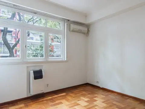 Av. Coronel Diaz 1400, Piso 3