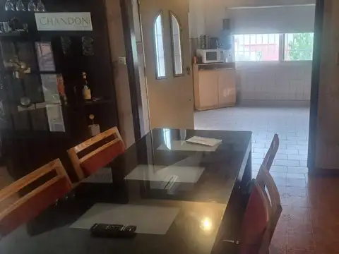 Casa Ideal 2 familias en excelente estado de  conservación