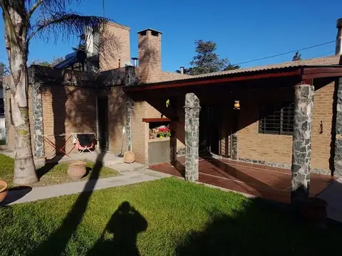 Casa en venta muy cerca del río Anisacate – Villa Los Aromos