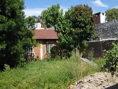 Casa en Alquiler con 1 cochera