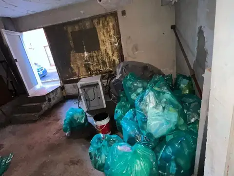 Venta Villa Martelli Local a la calle con baño privado