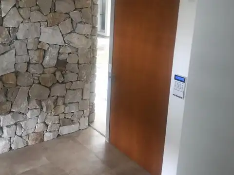 EXCELENTE DPTO, AMPLIOS AMBIENTES