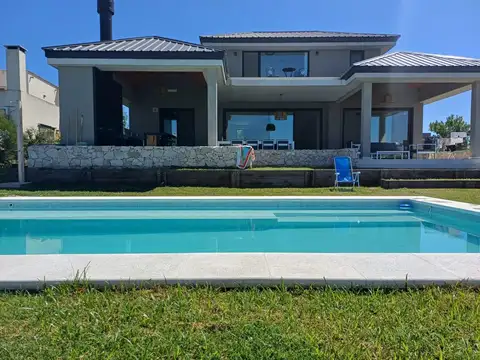 Casa en venta en El Naudir, Escobar - 7 Ambientes