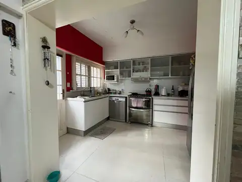 Casa 7 ambientes con 3 baños