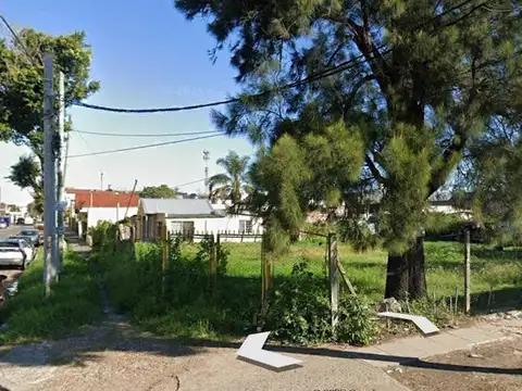 Excelente Terreno frente PLAZA OESTE SHOPPING Colectora Sur Acceso Oeste y calle Lobos