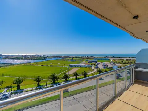 Semipiso 3 ambientes con cochera y baulera con vista al mar