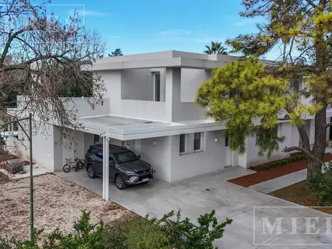 Casa en venta en Mayling Club de Campo