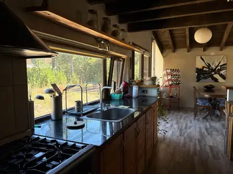 Casa en Dos Valles Bariloche gran potencial 4 amb.