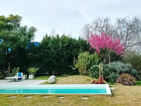 Casa en Alquiler en Villanueva, USD 2.600