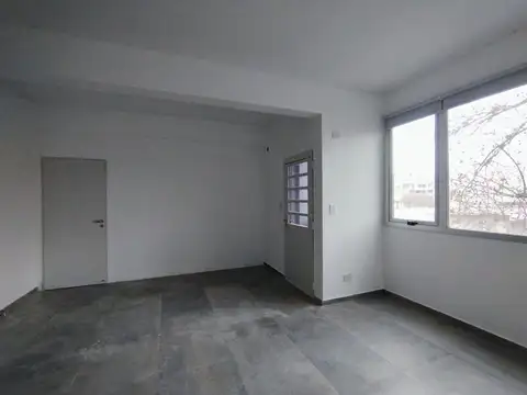 Oficina en Alquiler en Parque Chas, $ 800.000