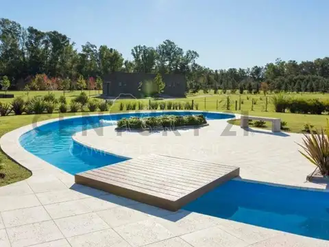 Lote interno 2438 m2 Campos de Roca II