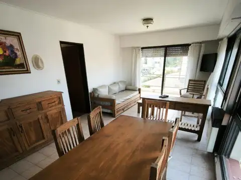 Departamento en Alquiler Temporal en Villa Gesell, $ 1.000